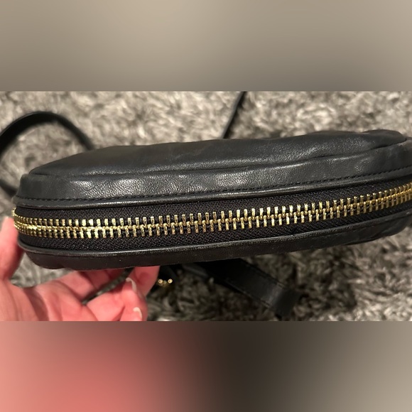 Vince Camuto Bailey leather bag - Picture 3 of 6